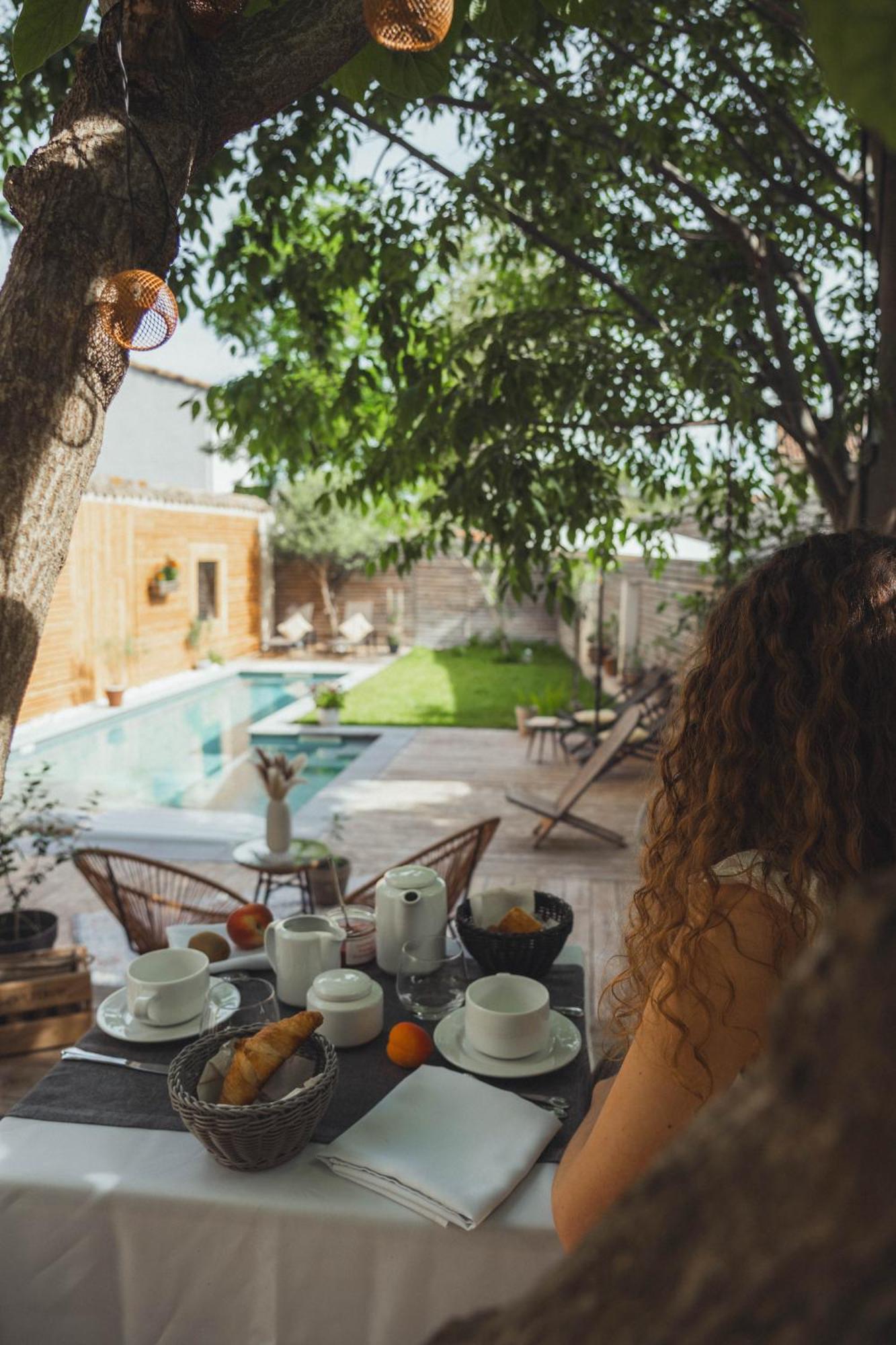 La Domitia - Maison D'Hotes, Massages & Bien-Etre Montbazin Dış mekan fotoğraf