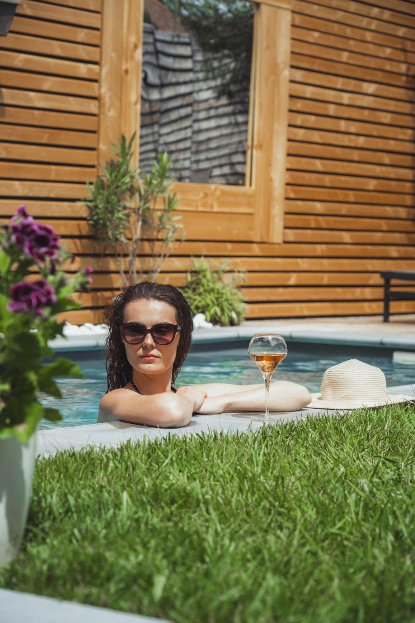 La Domitia - Maison D'Hotes, Massages & Bien-Etre Montbazin Dış mekan fotoğraf